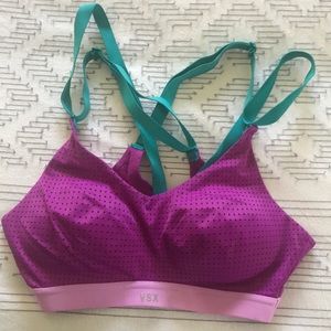 Victoria’s Secret sports bra size 32B